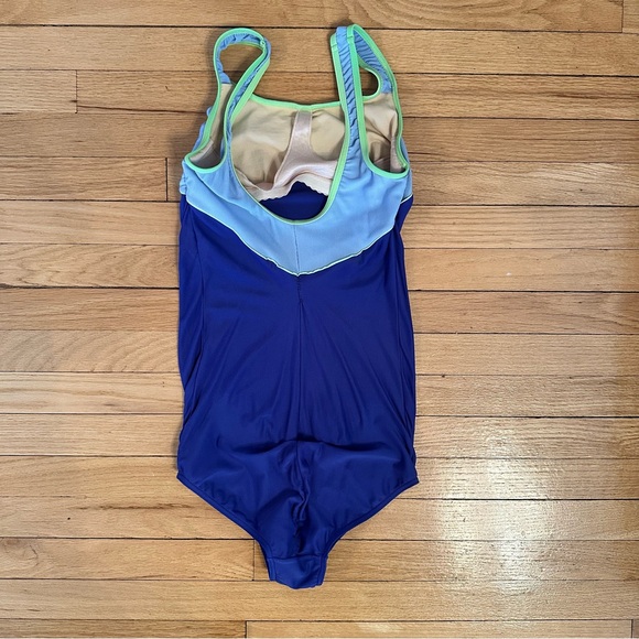 Maternity bathing suit size S - Picture 2 of 5